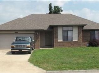 5537 W Lombard St, Springfield, MO 65802