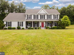 1008 Stayman Dr, Falling Waters, WV 25419
