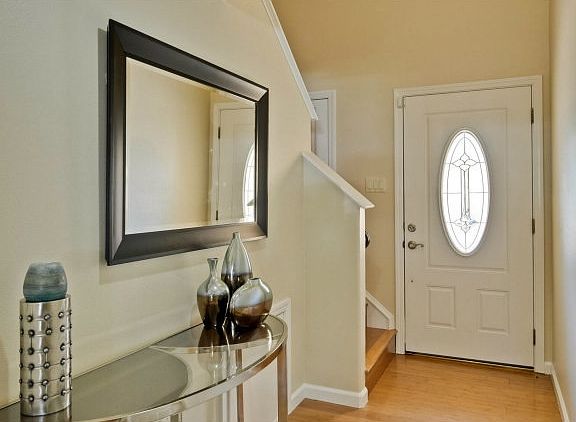 2nd image of 839 Donohoe St