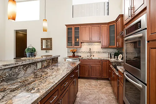 5400 Mountain Blvd #130 Photo 1