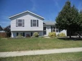 1209 Scenic Rd, Dekalb, IL 60115