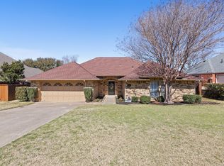 3024 Sweet Briar St, Grapevine, TX 76051