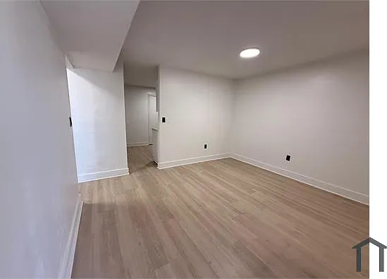 12215 W Dixie Hwy #304 — Photo 6