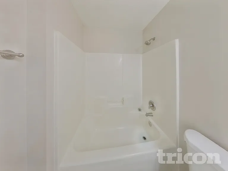 7112 Windsong Way — Photo 11
