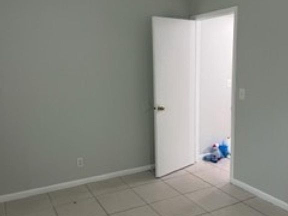 5th image of 129 N A St #1-6