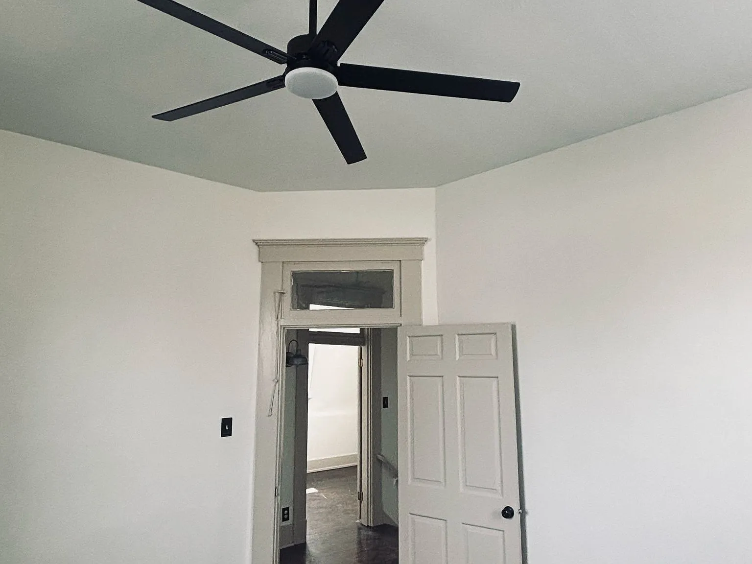 2 bed, 950 sqft, $1,350 — Photo 4