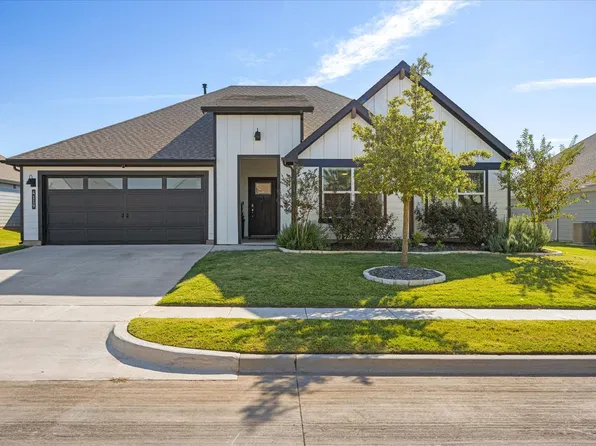 4119 Cornerstone Cir, Granbury, TX 76048