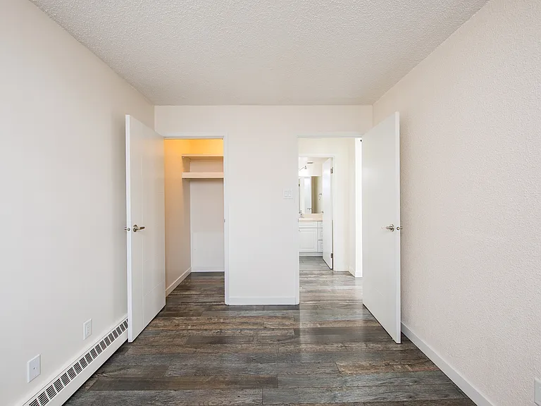 9916 113th St NW — Photo 9