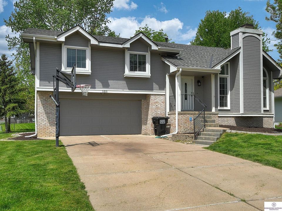 1st image of 102 Summerset Dr