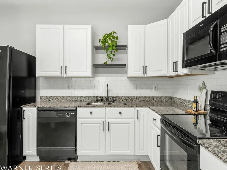 Warner Series Kitchen