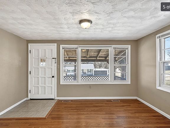 5th image of 4148 S Hooper Ave