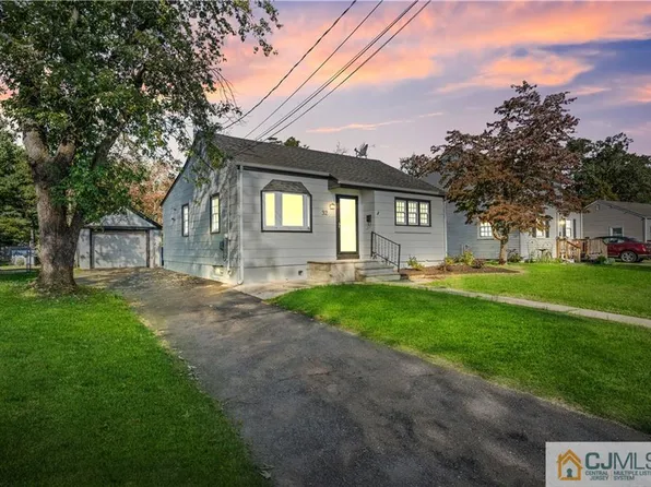 32 Baldwin Ave, South Bound Brook, NJ 08880