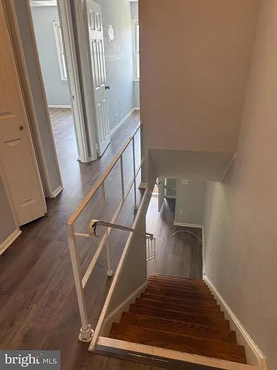 2053 Larkhall Rd — Photo 9