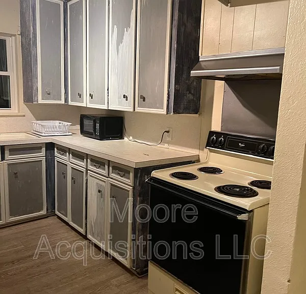 1435 S Rusk St — Photo 3