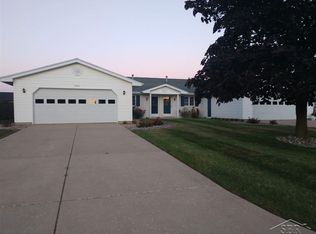 3664 Baywood Pl, Saginaw, MI 48603