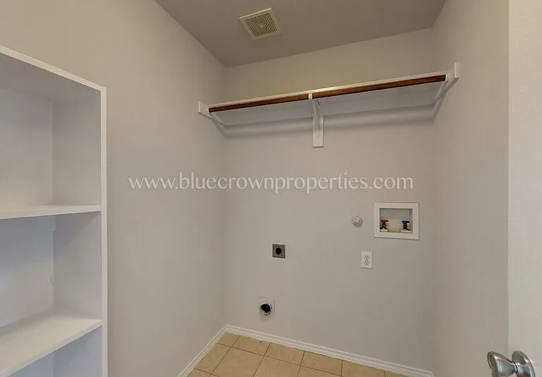 3208 Grant St — Photo 38
