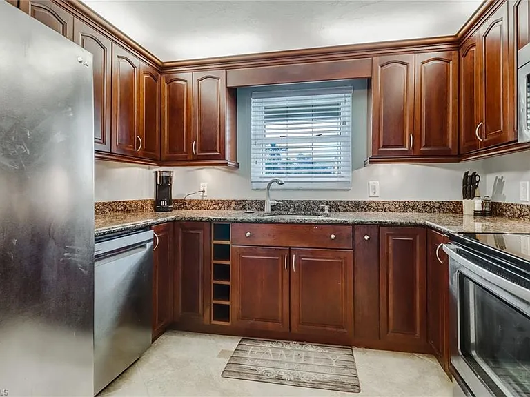 1351 Curlew Ave #104 — Photo 11