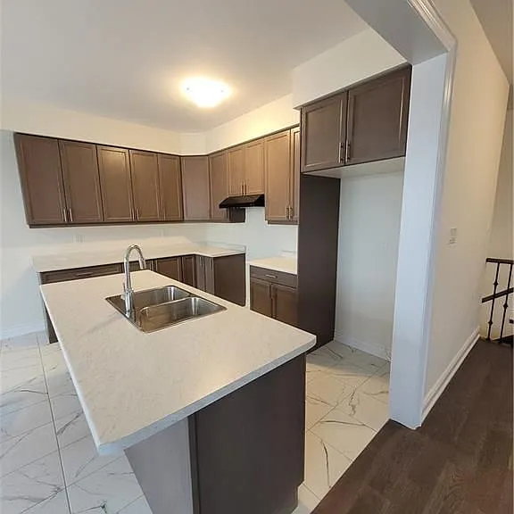 232 Wilmot Rd — Photo 8