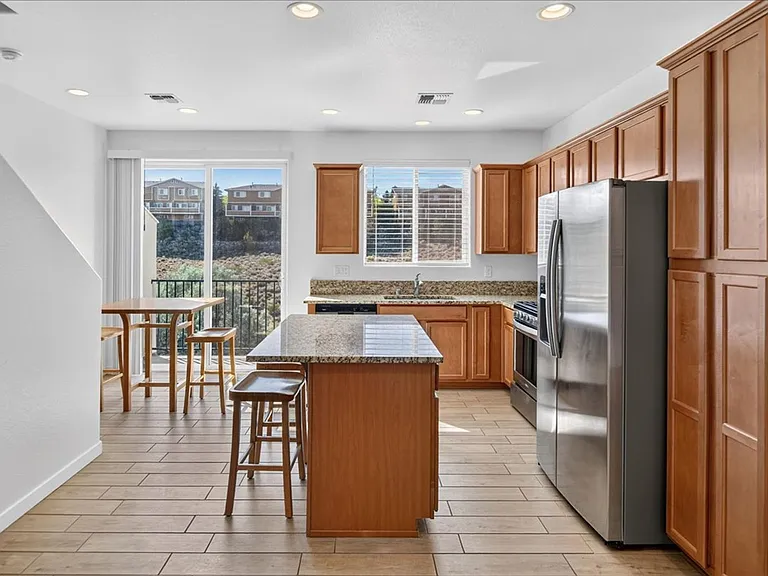 4860 Ciarra Kennedy Ln — Photo 10