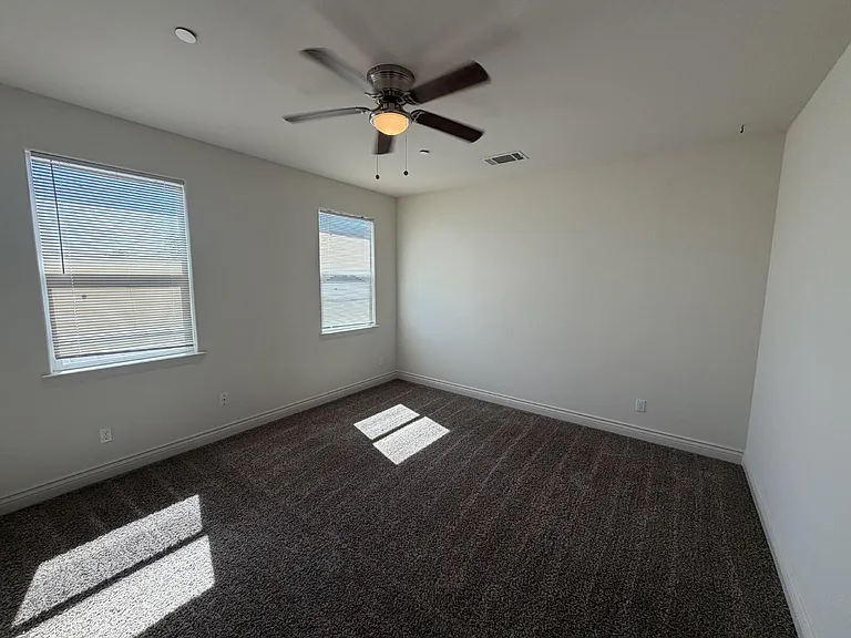 1354 Cassis Dr — Photo 6