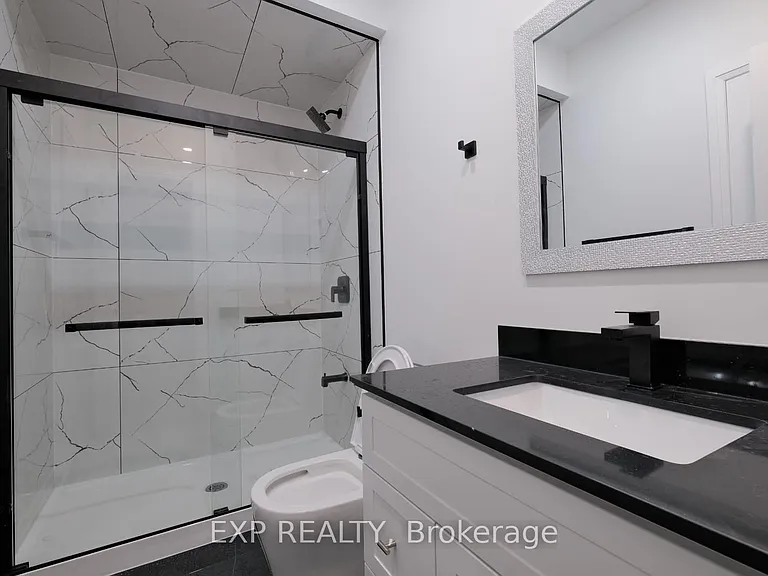 28 Elverton Cres #BASEMENT — Photo 4
