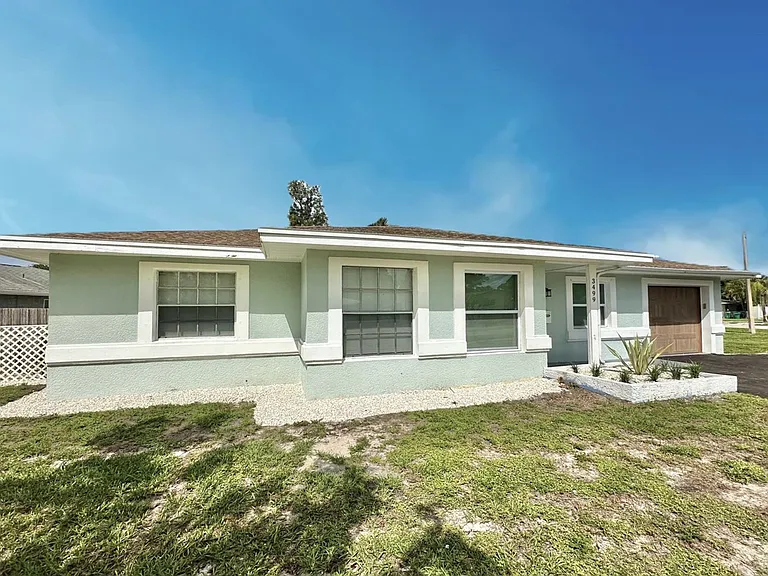 3499 Balboa Cir E — Photo 1