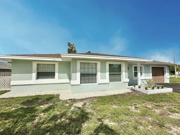 3499 Balboa Cir E, Naples, FL 34105