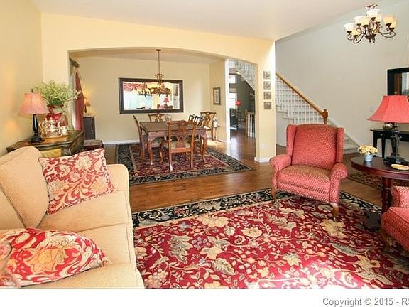 Living Room / Dining Room