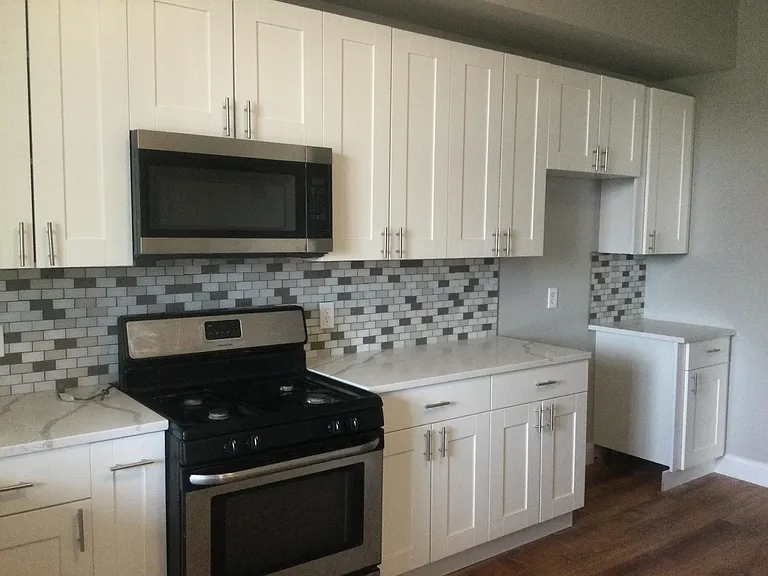 6527 S Minerva Ave #3N — Photo 2