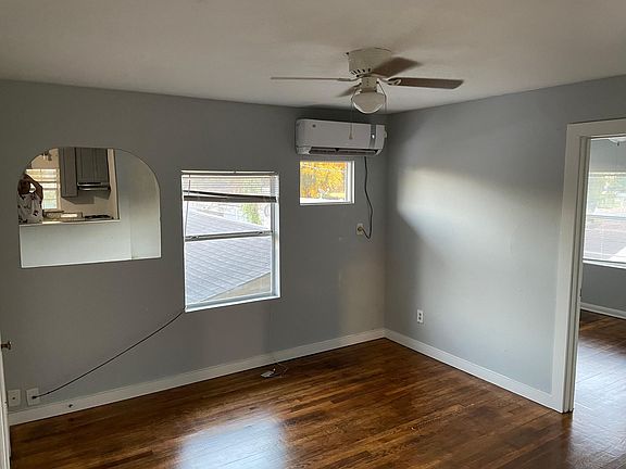 2nd image of 2832 Iola St APT B