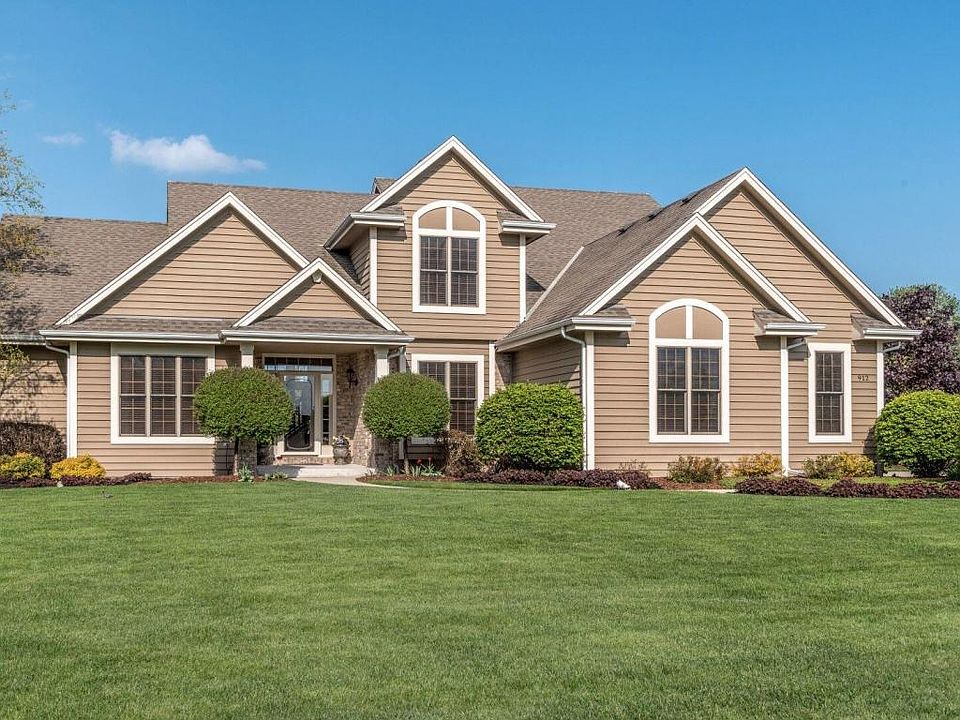 1st image of 912 River Reserve Dr
