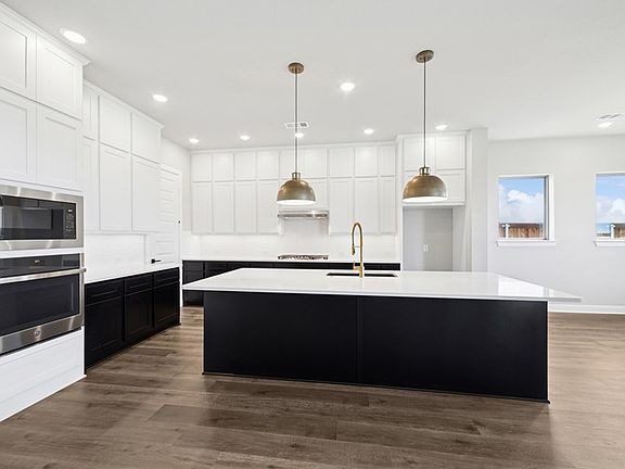 The Dabney - Kitchen