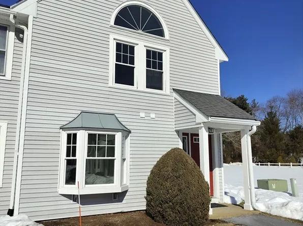 75 Warren St W APT 16, Raynham, MA 02767