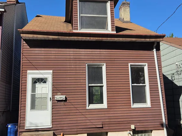 22 Woessner Ave, Pittsburgh, PA 15212