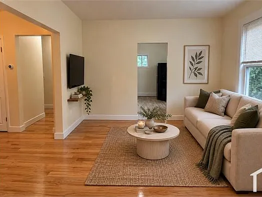 2 bed, 767 sqft, $2,800 — Photo 1