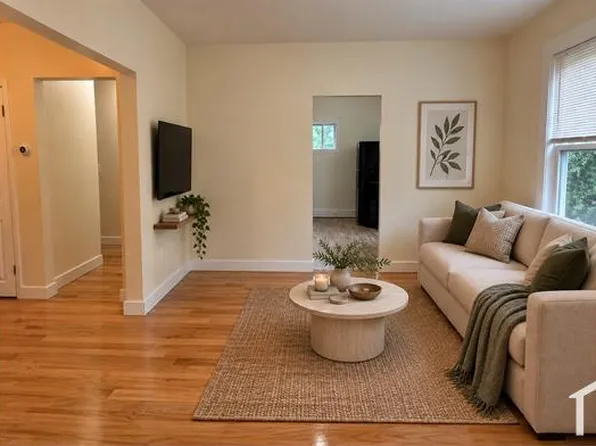 29 Ferndale St APT 2R, Dorchester Center, MA 02124