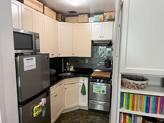 Rented by Joe Gotham LTD | media 23