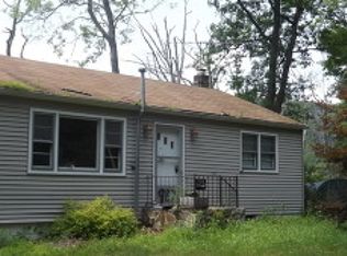 987 Owassa Rd, Newton, NJ 07860