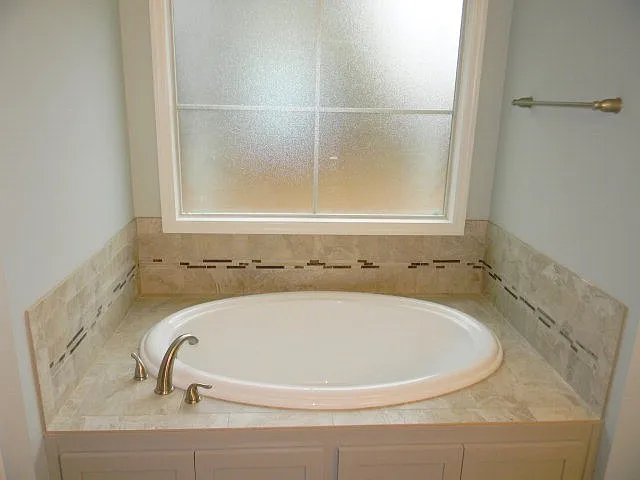 3919 Karaline Cir — Photo 10