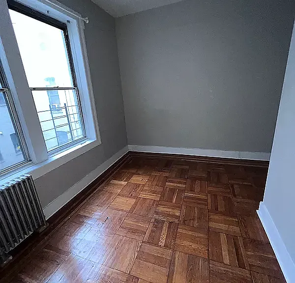 1039 Ocean Ave #10 — Photo 6