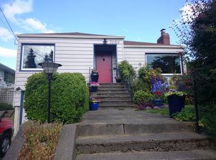 7052 Earl Ave NW, Seattle, WA 98117
