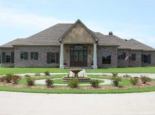 512 Sabbath Rd, Youngsville, LA 70592