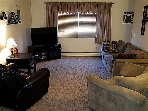 4th image of 6017 Rolland Dr