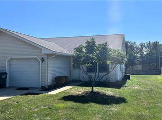 200 W Heatherwood Dr, Barberton, OH