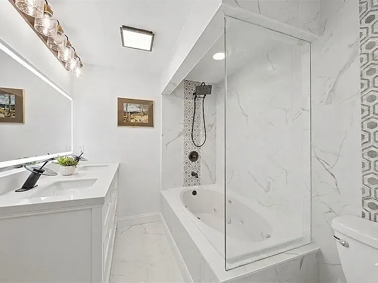 10 Cold Harbor Dr — Photo 35