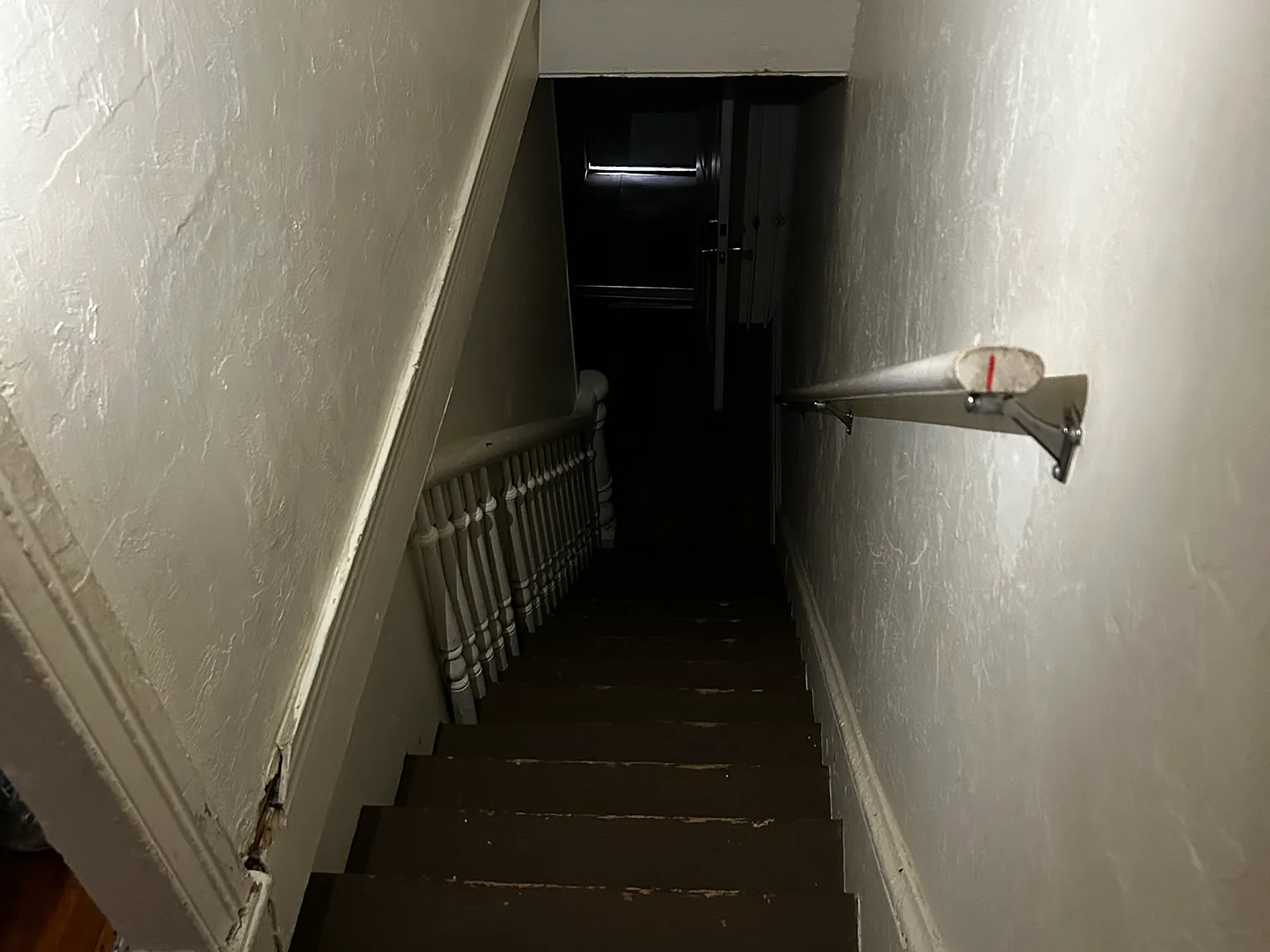 3 bed, 1000 sqft, $1,100 — Photo 3