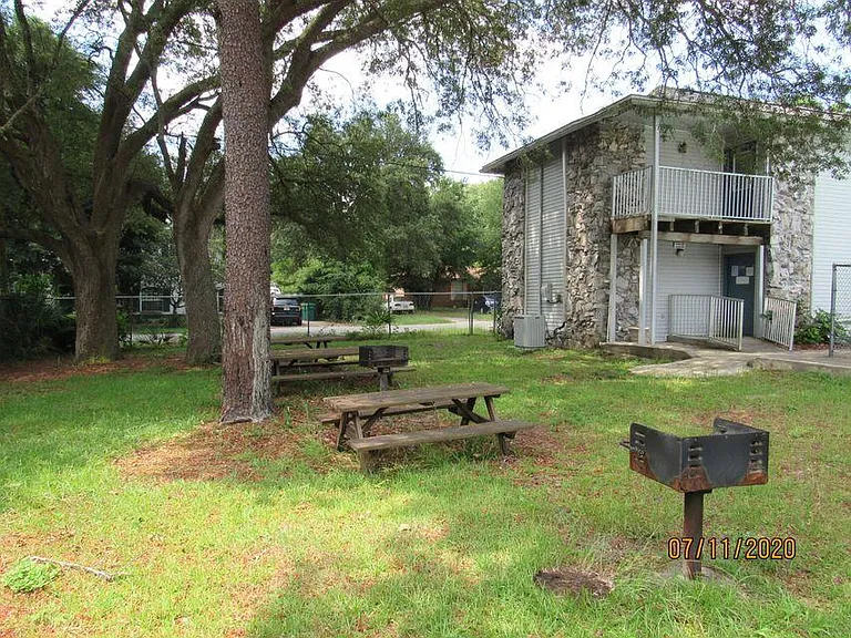201 College Blvd E #21 — Photo 8