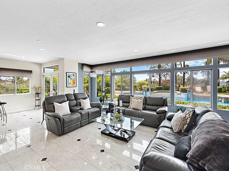 25606 Stratford Pl — Photo 24