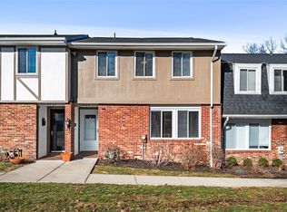 4467 Laurel Oak Dr, Allison Park, PA 15101