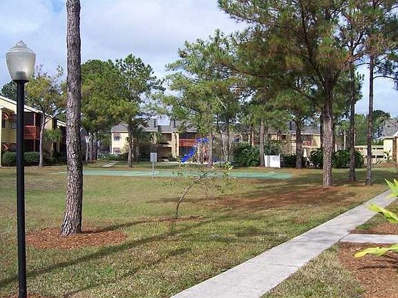 3rd image of 3772 Idlebrook 102 Cir